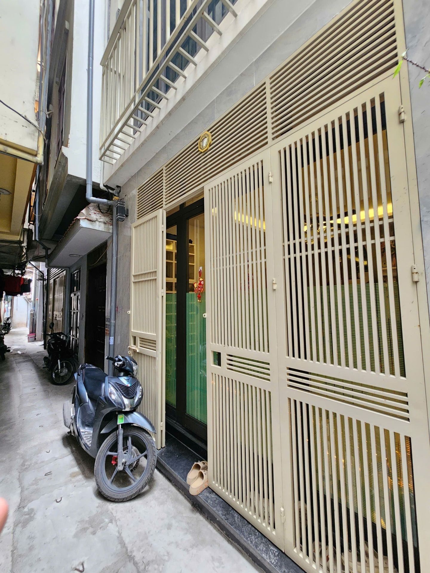 Bán nhà Trại Cá - diện tích 55m2 5 tầng - 2 mặt thoáng - giá 10,9 tỷ