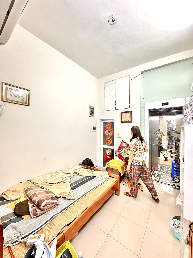 Bán nhà Nguyễn Bỉnh Khiêm - diện tích 13m2 4 tầng - Mặt phố vỉa hè kinh doanh - giá 14,2 tỷ