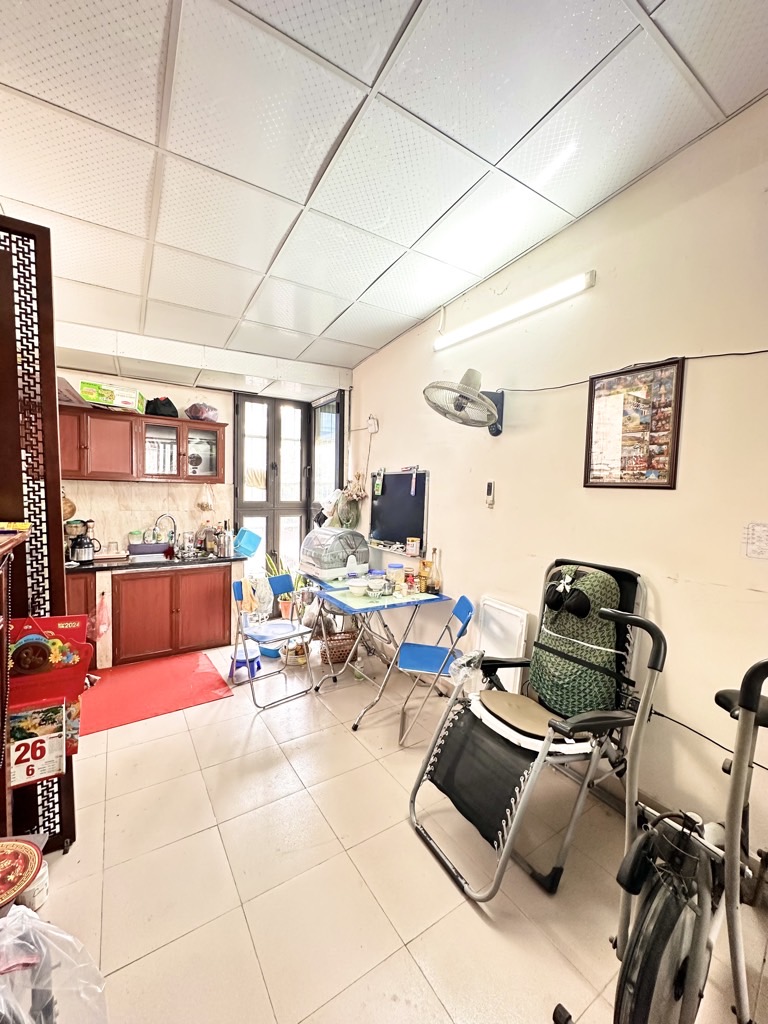 Bán nhà Nguyễn Bỉnh Khiêm - diện tích 13m2 4 tầng - Mặt phố vỉa hè kinh doanh - giá 14,2 tỷ