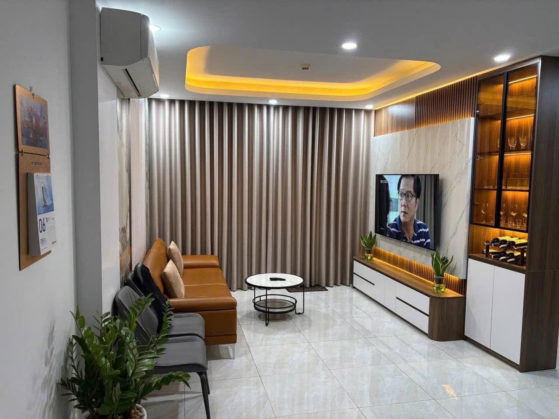 Bán nhà Hoàng Mai - diện tích 109m2 12 tầng - Căn góc - giá 11,5 tỷ