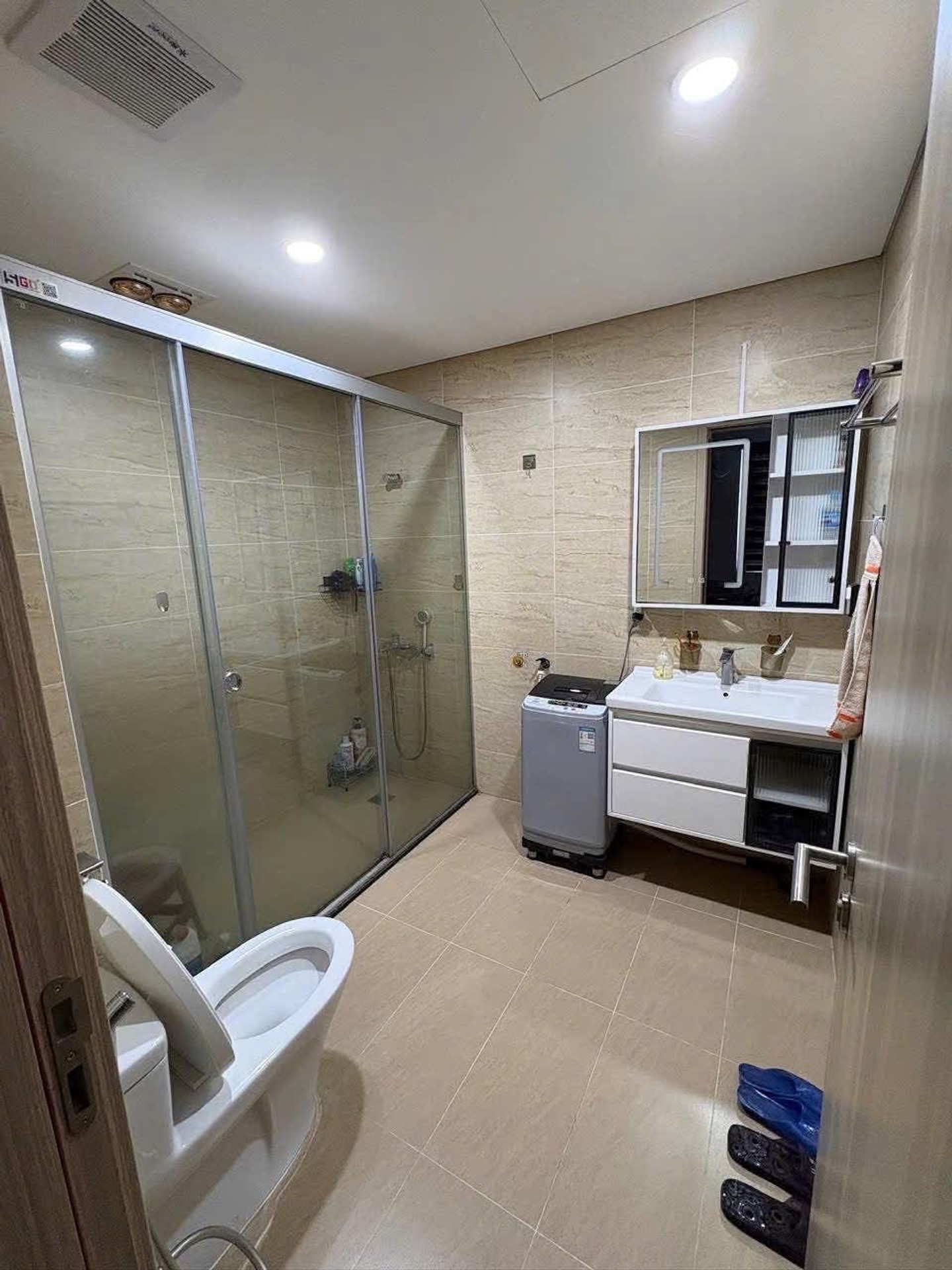 Bán nhà Hoàng Mai - diện tích 109m2 12 tầng - Căn góc - giá 11,5 tỷ
