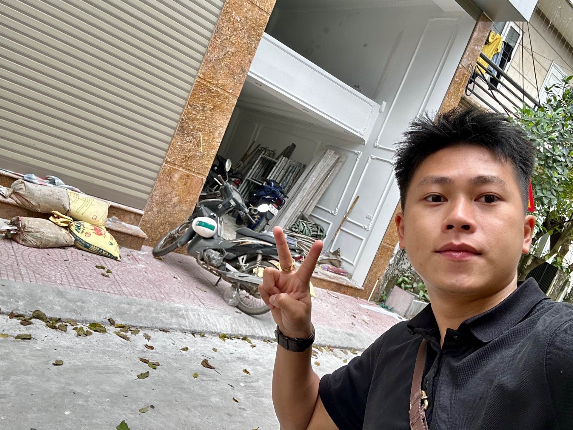 Bán nhà Ngõ 2 ô tô tránh Lĩnh Nam - diện tích 73m2 6 tầng - Mặt tiền 8,5m - giá 25 tỷ