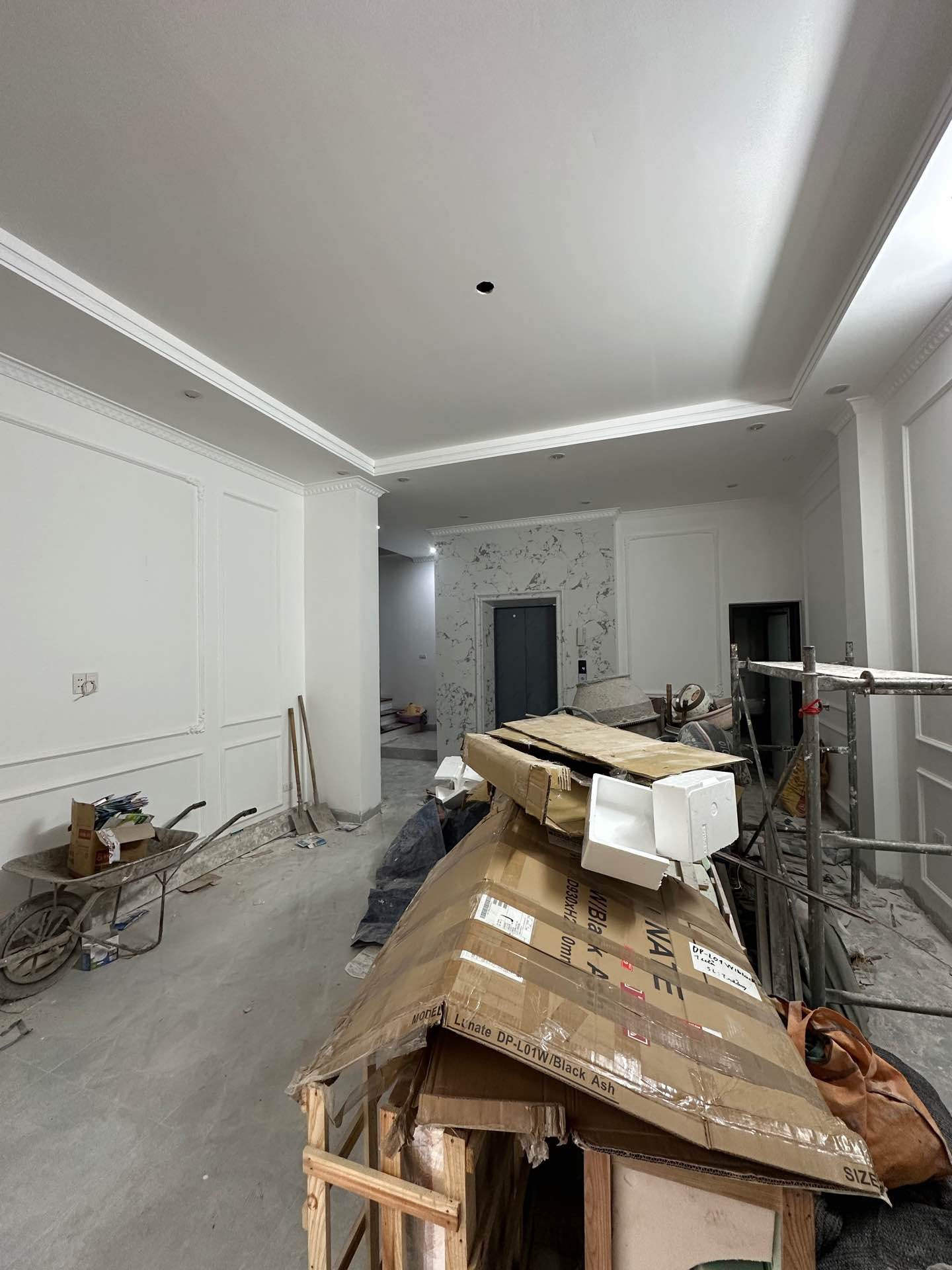 Bán nhà Ngõ 2 ô tô tránh Lĩnh Nam - diện tích 73m2 6 tầng - Mặt tiền 8,5m - giá 25 tỷ