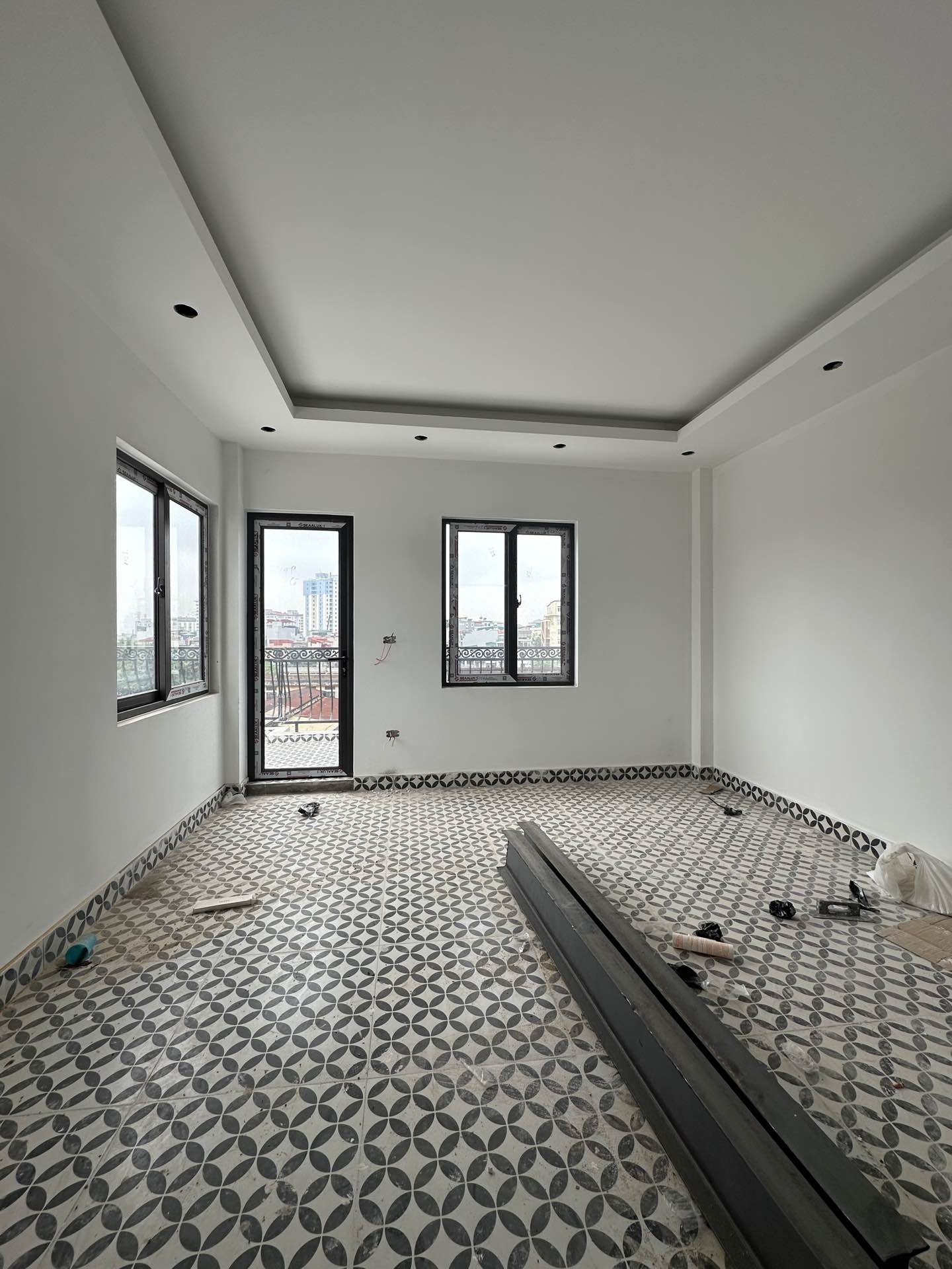 Bán nhà Ngõ 2 ô tô tránh Lĩnh Nam - diện tích 73m2 6 tầng - Mặt tiền 8,5m - giá 25 tỷ