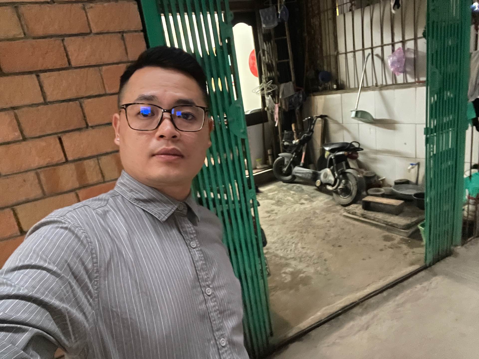 Bán nhà Nguyễn Chí Thanh - diện tích 51,4m2 4 tầng - Ngõ 2 - 2.5m - giá 32 tỷ