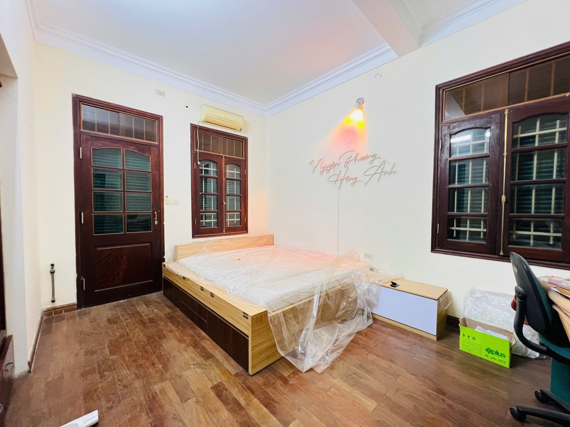 Bán nhà Cự Lộc - diện tích 100m2 4 tầng - Lô góc 2 mặt thoáng - giá 38 tỷ