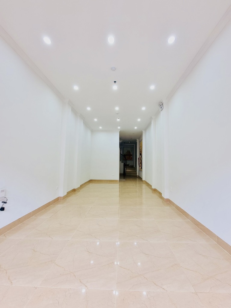 Bán nhà Nguyễn Xiển - diện tích 64m2 8 tầng - Thang máy - giá 35 tỷ