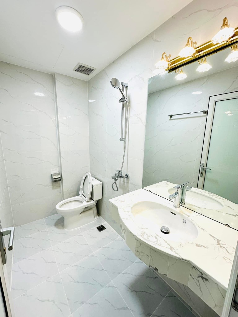 Bán nhà Nguyễn Xiển - diện tích 64m2 8 tầng - Thang máy - giá 35 tỷ