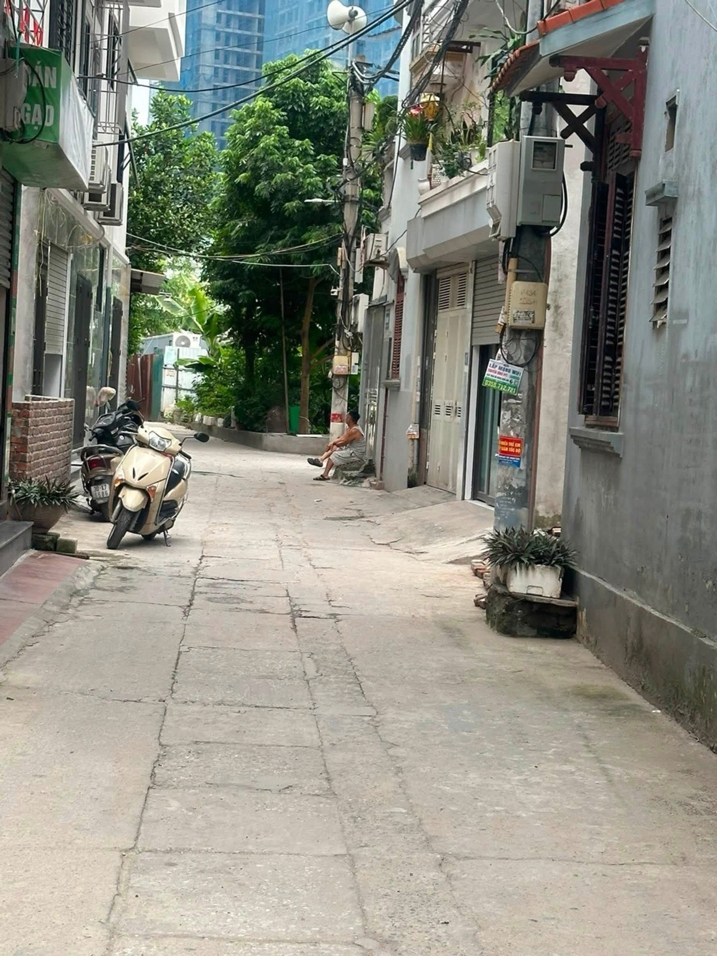 Bán nhà Bằng Liệt - diện tích 46m2 1 tầng - Ngõ thông - ô tô - giá 10,5 tỷ