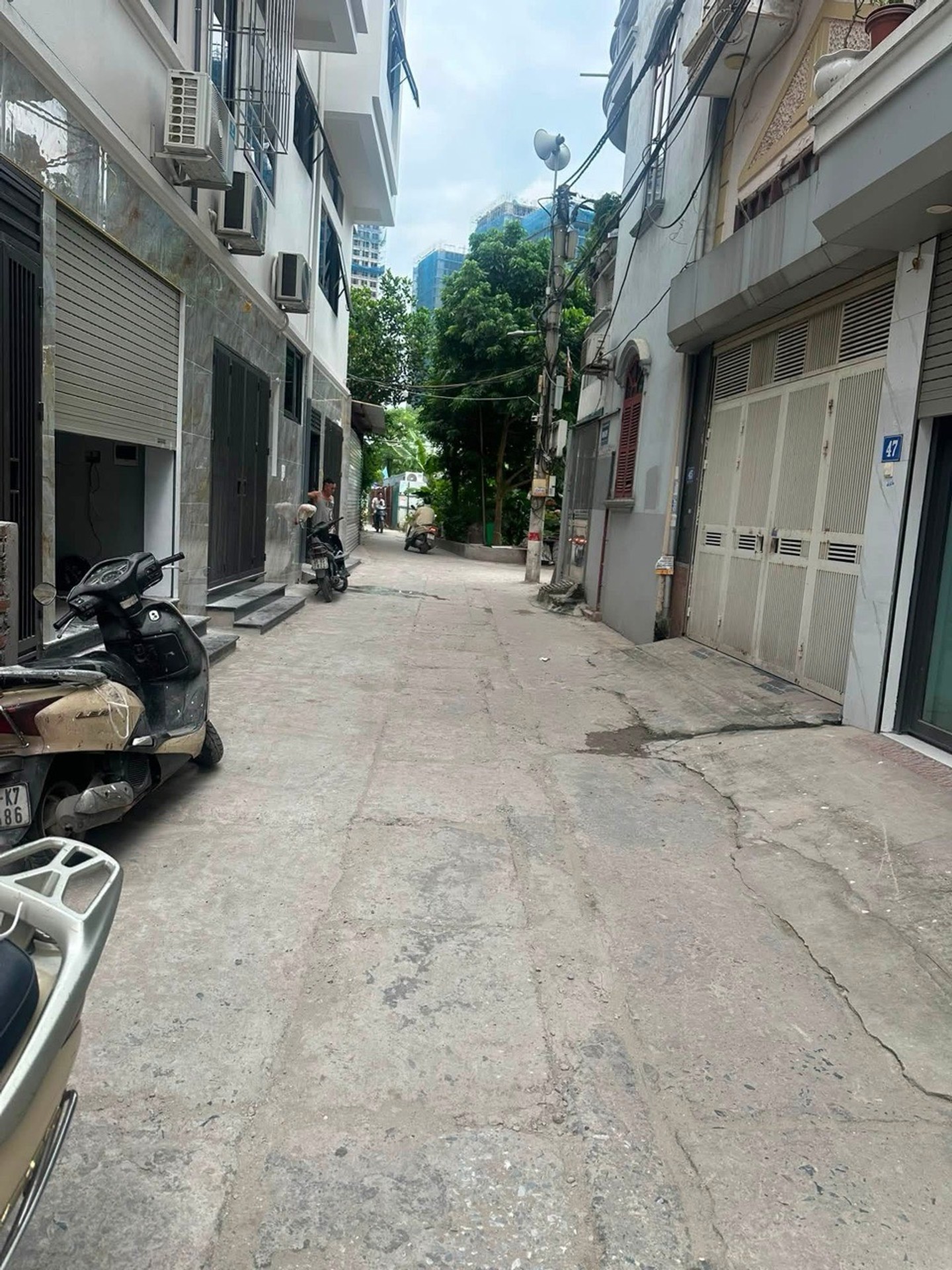Bán nhà Bằng Liệt - diện tích 46m2 1 tầng - Ngõ thông - ô tô - giá 10,5 tỷ