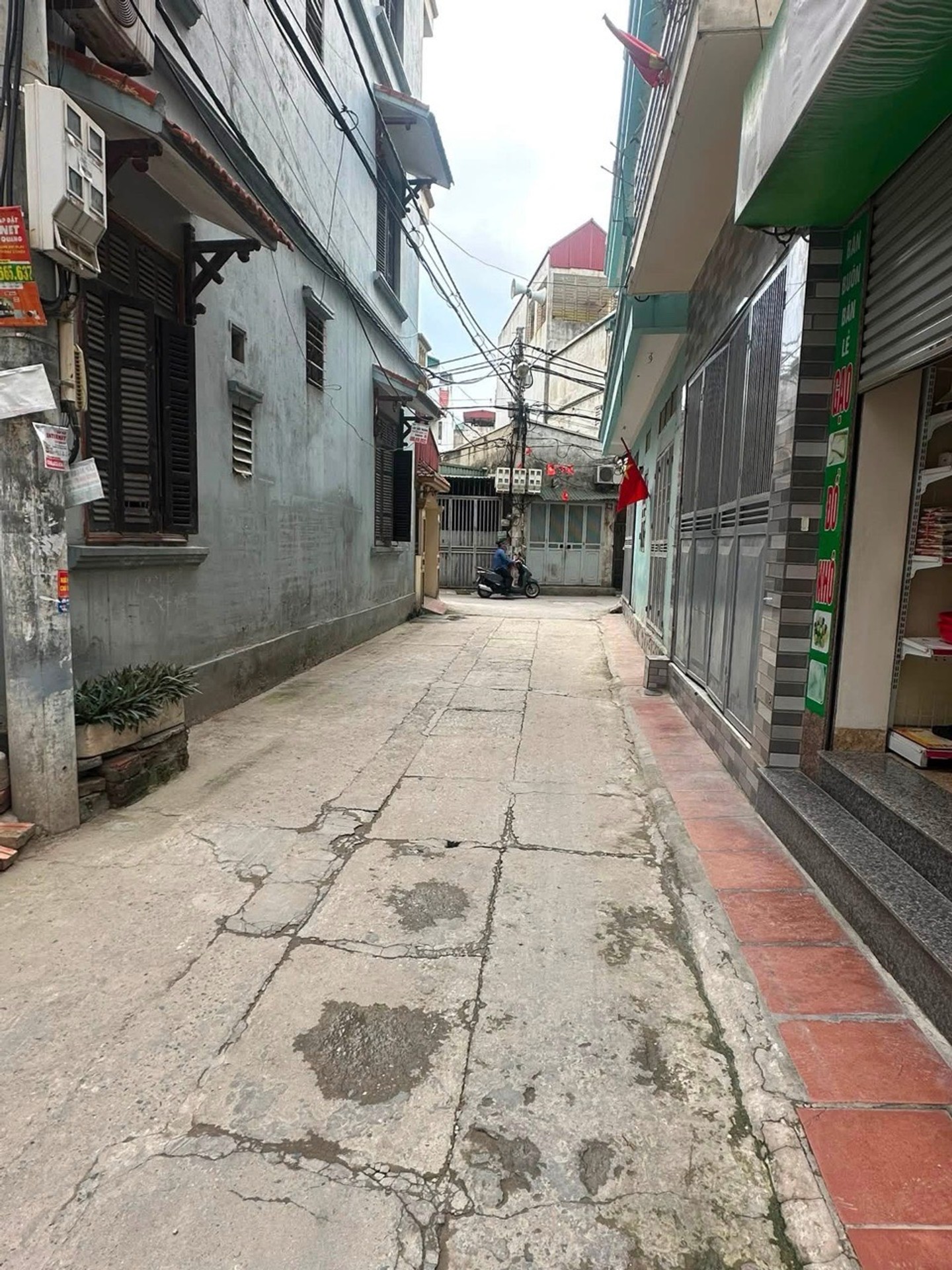 Bán nhà Bằng Liệt - diện tích 46m2 1 tầng - Ngõ thông - ô tô - giá 10,5 tỷ