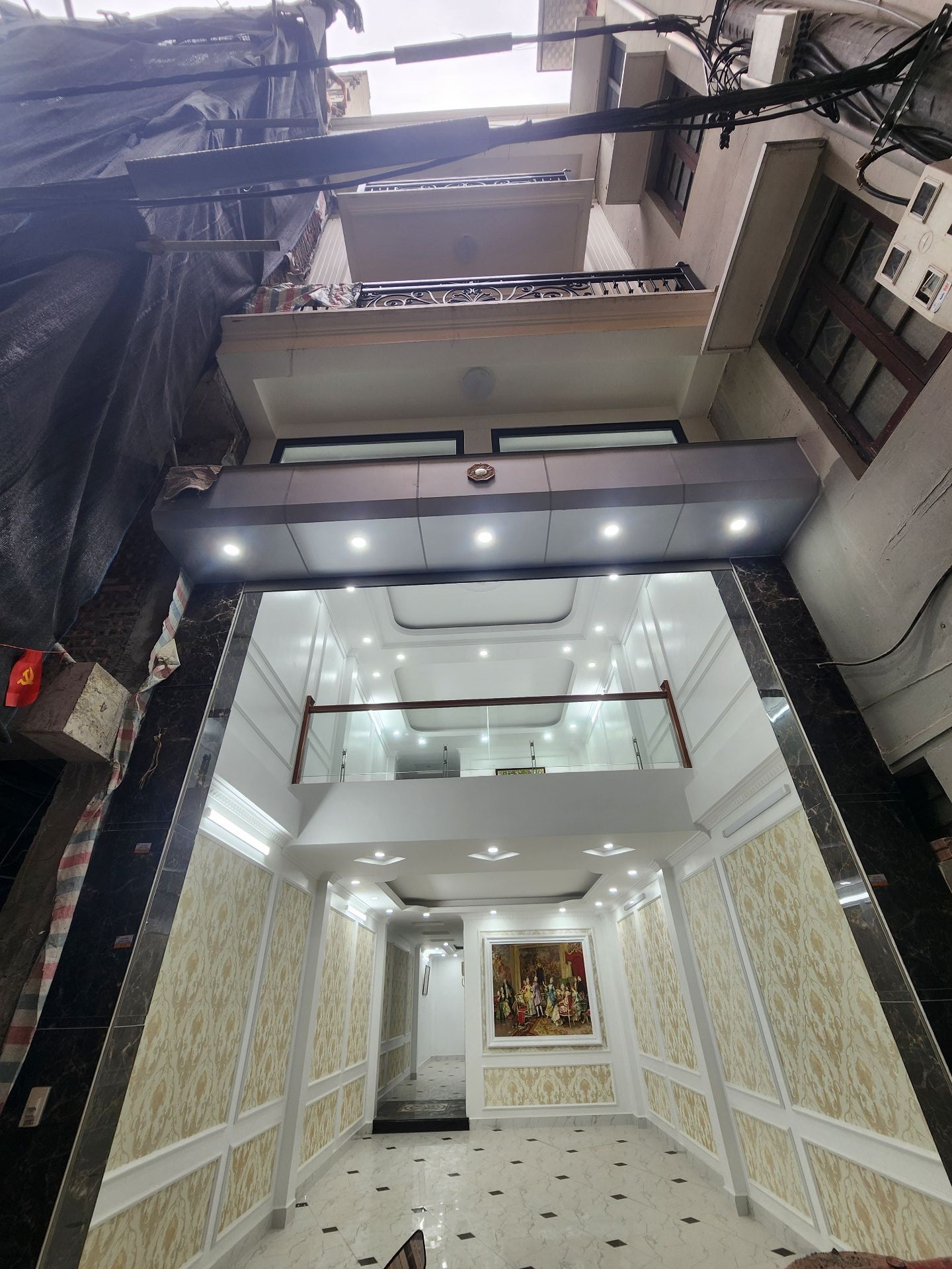 Bán nhà Giải Phóng - diện tích 76m2 5 tầng - Ngõ ô tô - giá Nhỉnh 24 tỷ