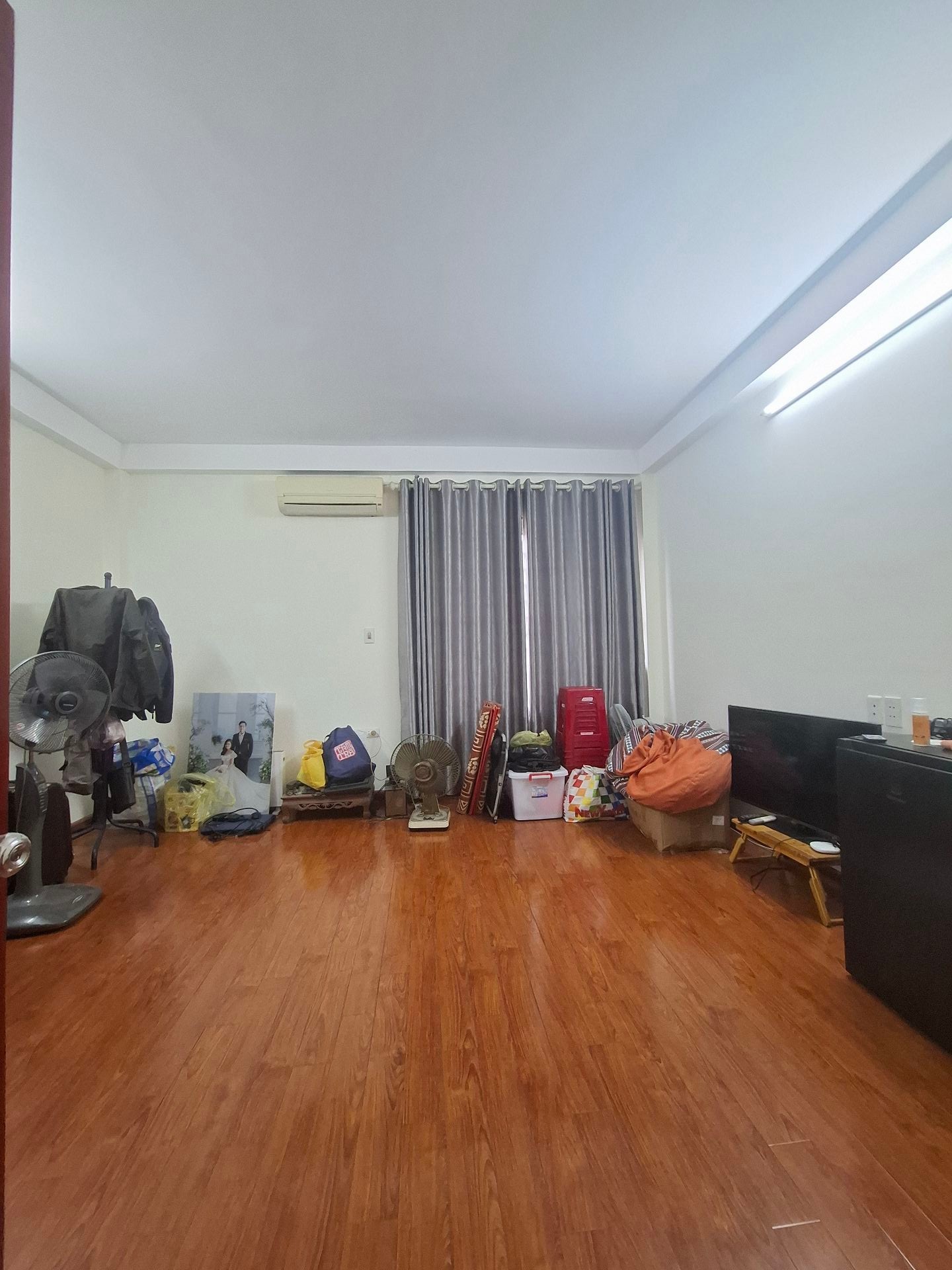 Bán nhà Lĩnh Nam - diện tích 35m2 5 tầng - Ngõ nông, gần chợ - giá 7,5 tỷ