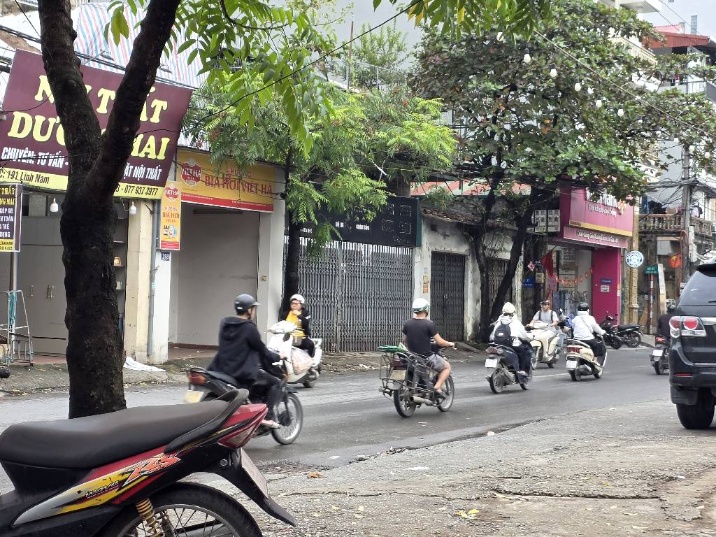 Bán nhà Lĩnh Nam - diện tích 83m2 1 tầng - Lô góc, vuông vắn - giá 22 tỷ