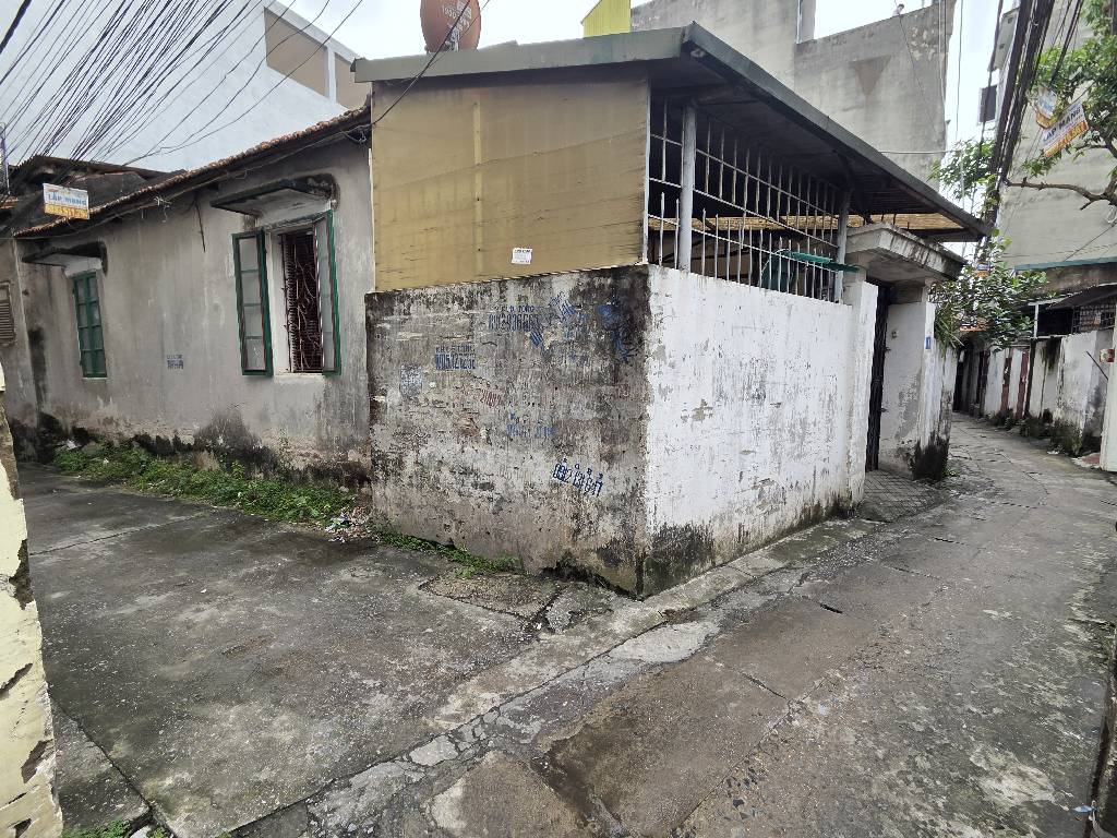 Bán nhà Lĩnh Nam - diện tích 83m2 1 tầng - Lô góc, vuông vắn - giá 22 tỷ