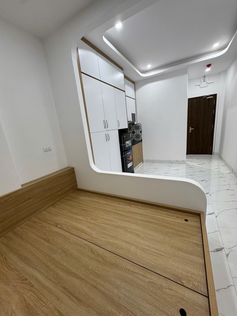 Bán nhà Mạc Thị Bưởi - diện tích 49m2 5 tầng - Ngõ đẹp 3 gác vào tận nhà - giá 14,5 tỷ