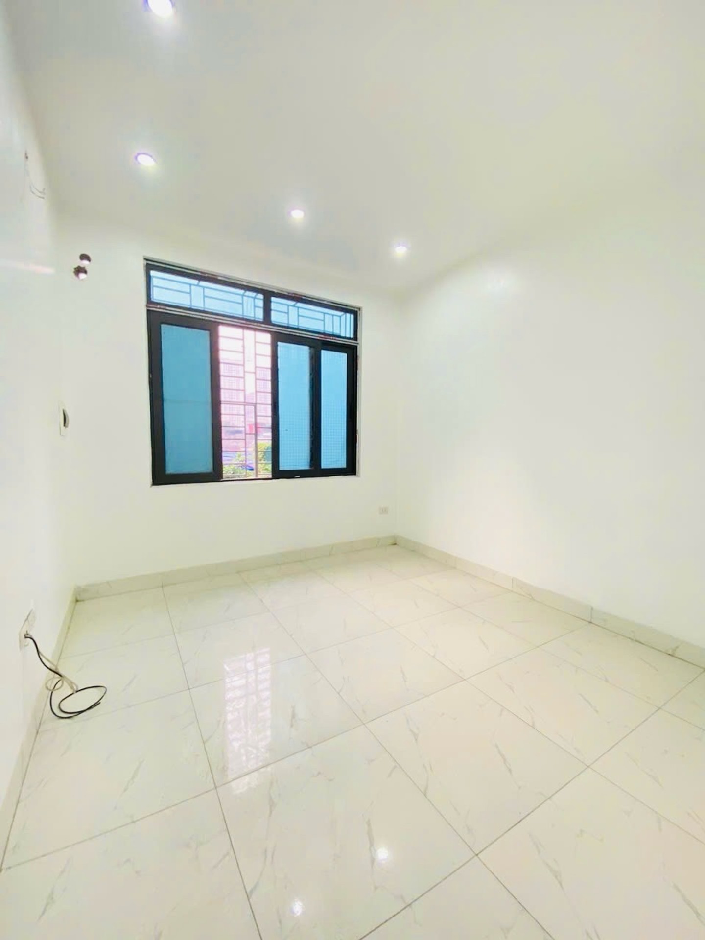 Bán nhà Lĩnh Nam - diện tích 32m2 2 tầng - Ngõ ô tô thông thoáng - giá 4,2 tỷ