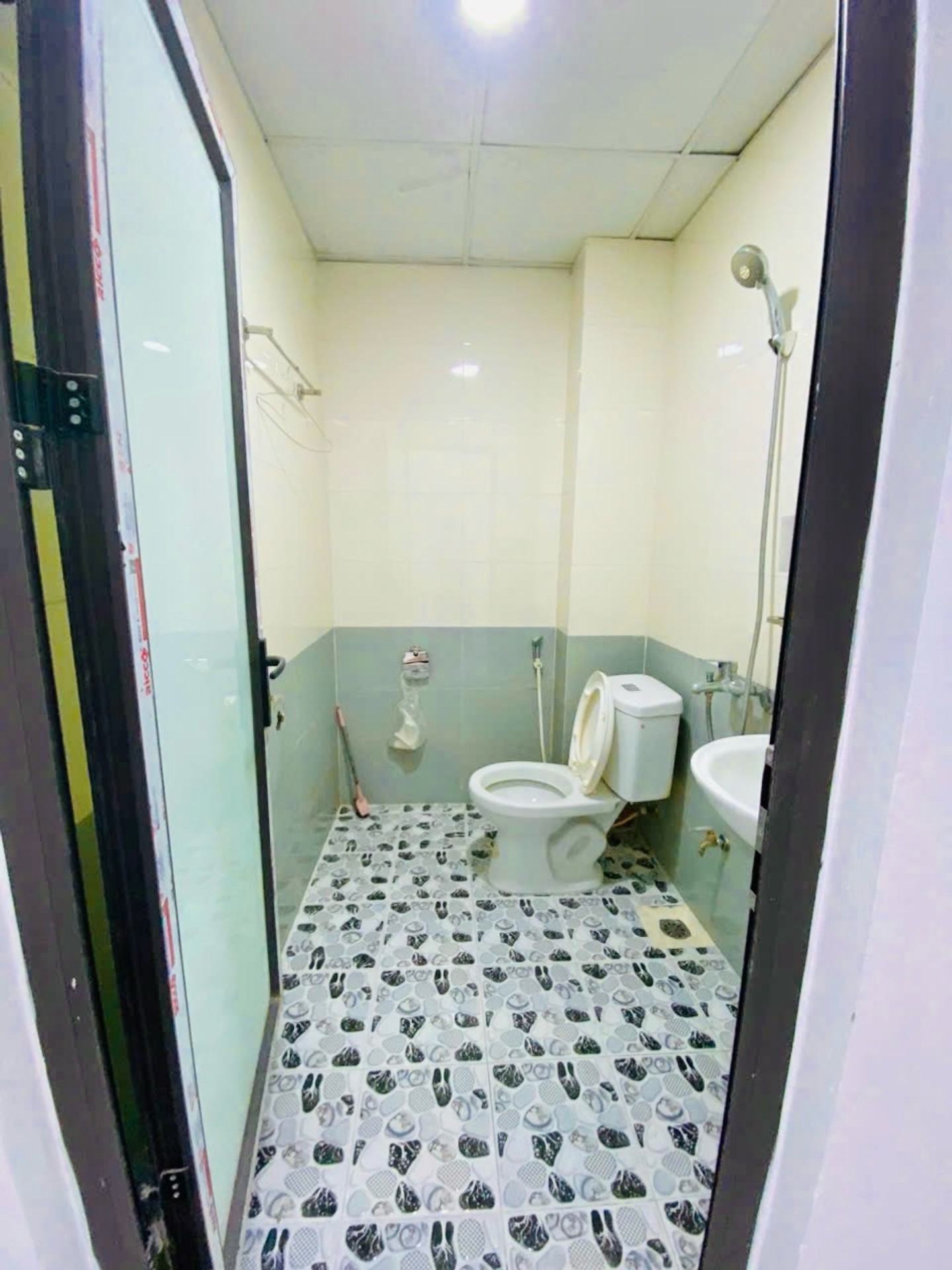 Bán nhà Lĩnh Nam - diện tích 32m2 2 tầng - Ngõ ô tô thông thoáng - giá 4,2 tỷ