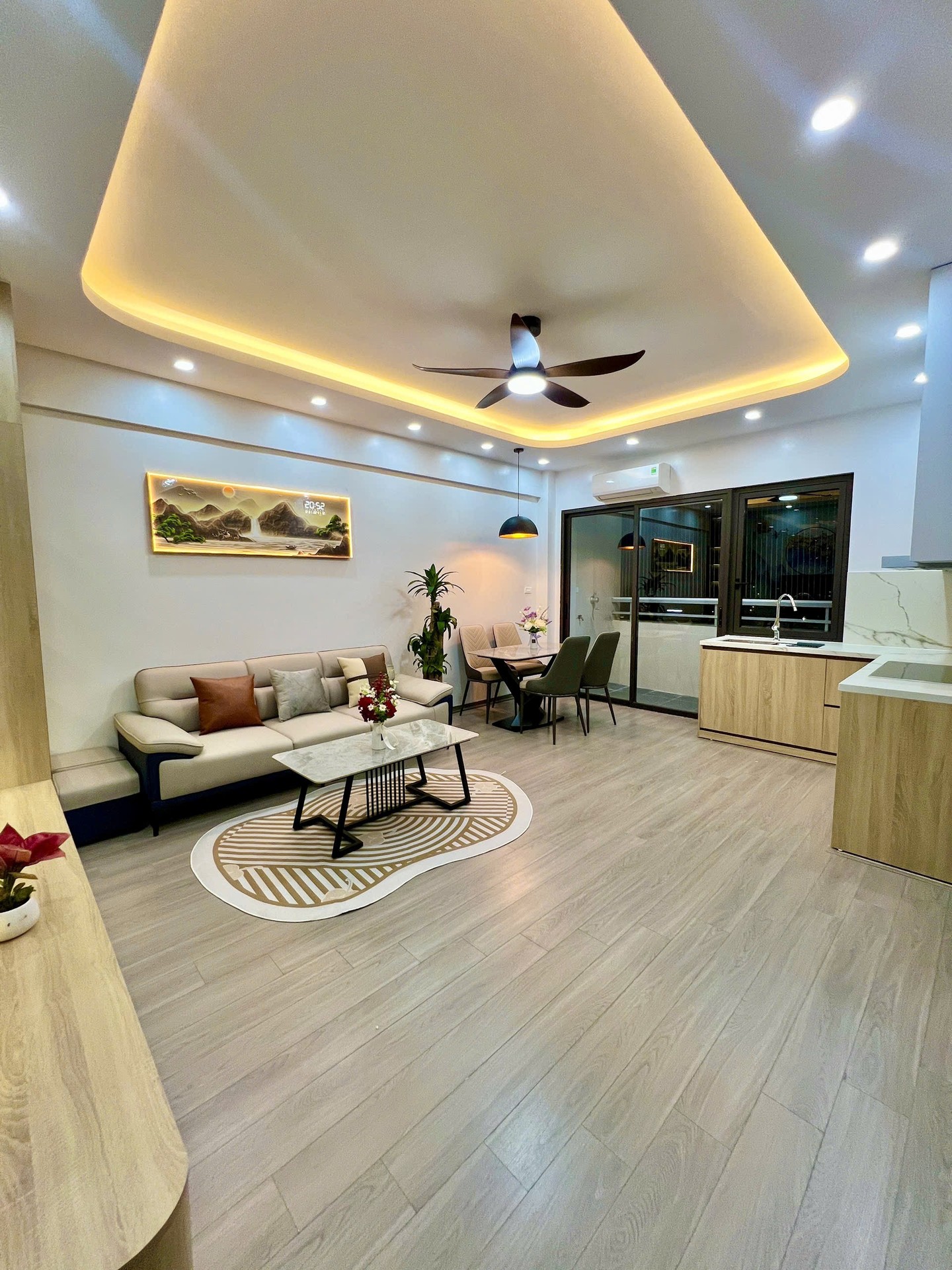 Bán nhà Trần Thủ Độ - diện tích 85m2 1 tầng - Căn góc, full nội thất - giá 5,9 tỷ
