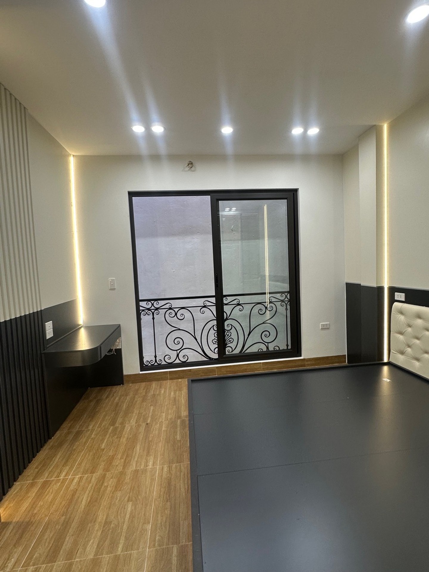 Bán nhà Hai Bà Trưng - diện tích 20m2 5 tầng - Nhà đẹp, về ở ngay không phải sửa chữa - giá 6 tỷ