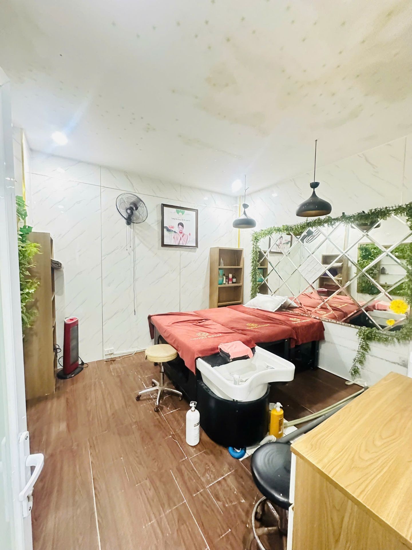 Bán nhà Phù Đổng Thiên Vương - diện tích 116m2 3 tầng - Nhà đẹp hiếm có - giá 124 tỷ