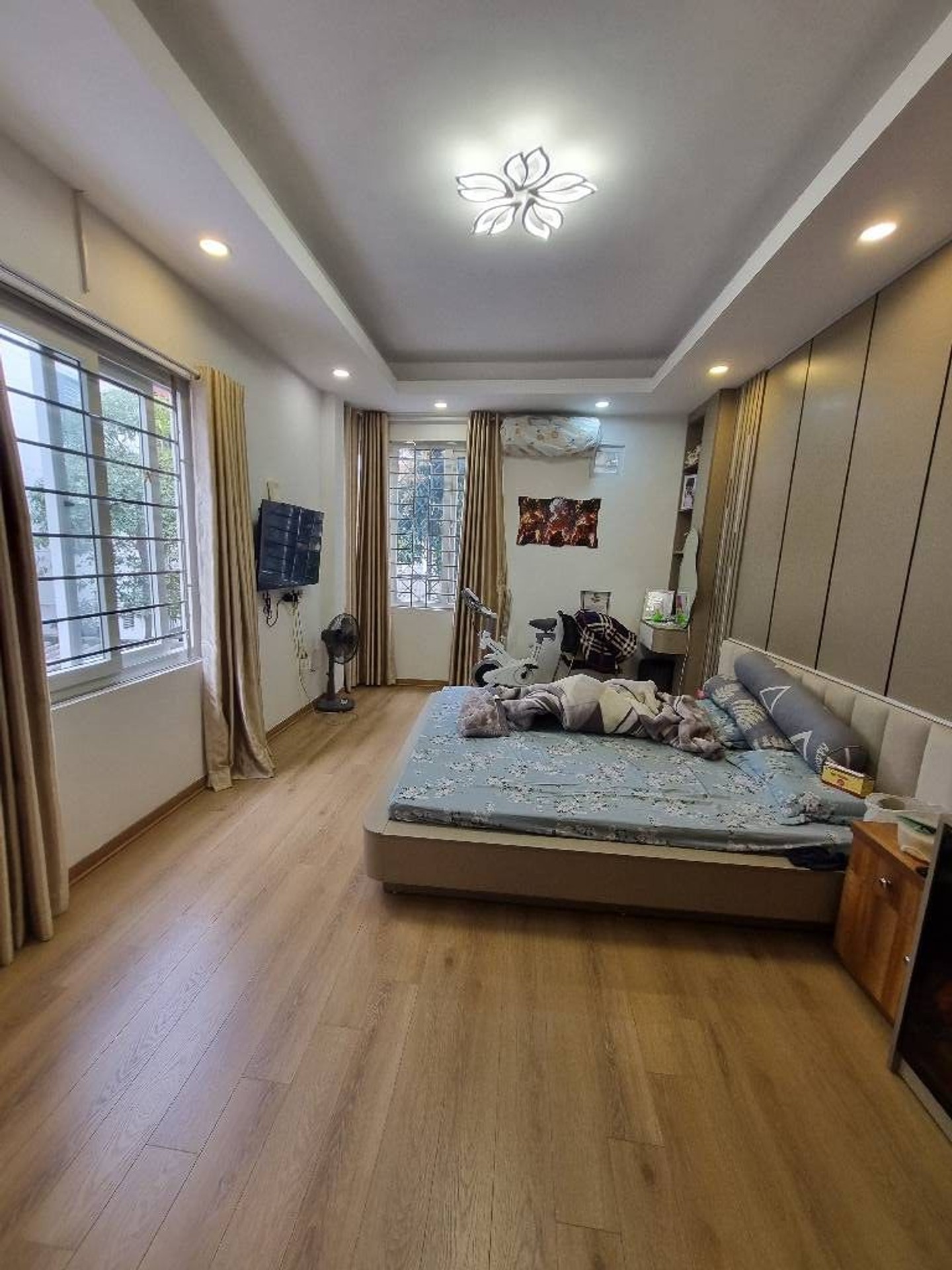 Bán nhà ngõ Gốc Đề - diện tích 30m2 5 tầng - Lô góc 3 thoáng - giá 8,3 tỷ