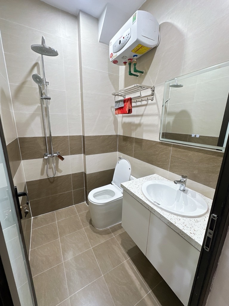 Bán nhà Định Công Thượng - diện tích 34m2 6 tầng - Ô tô đỗ cửa kinh doanh đỉnh - giá 10,5 tỷ