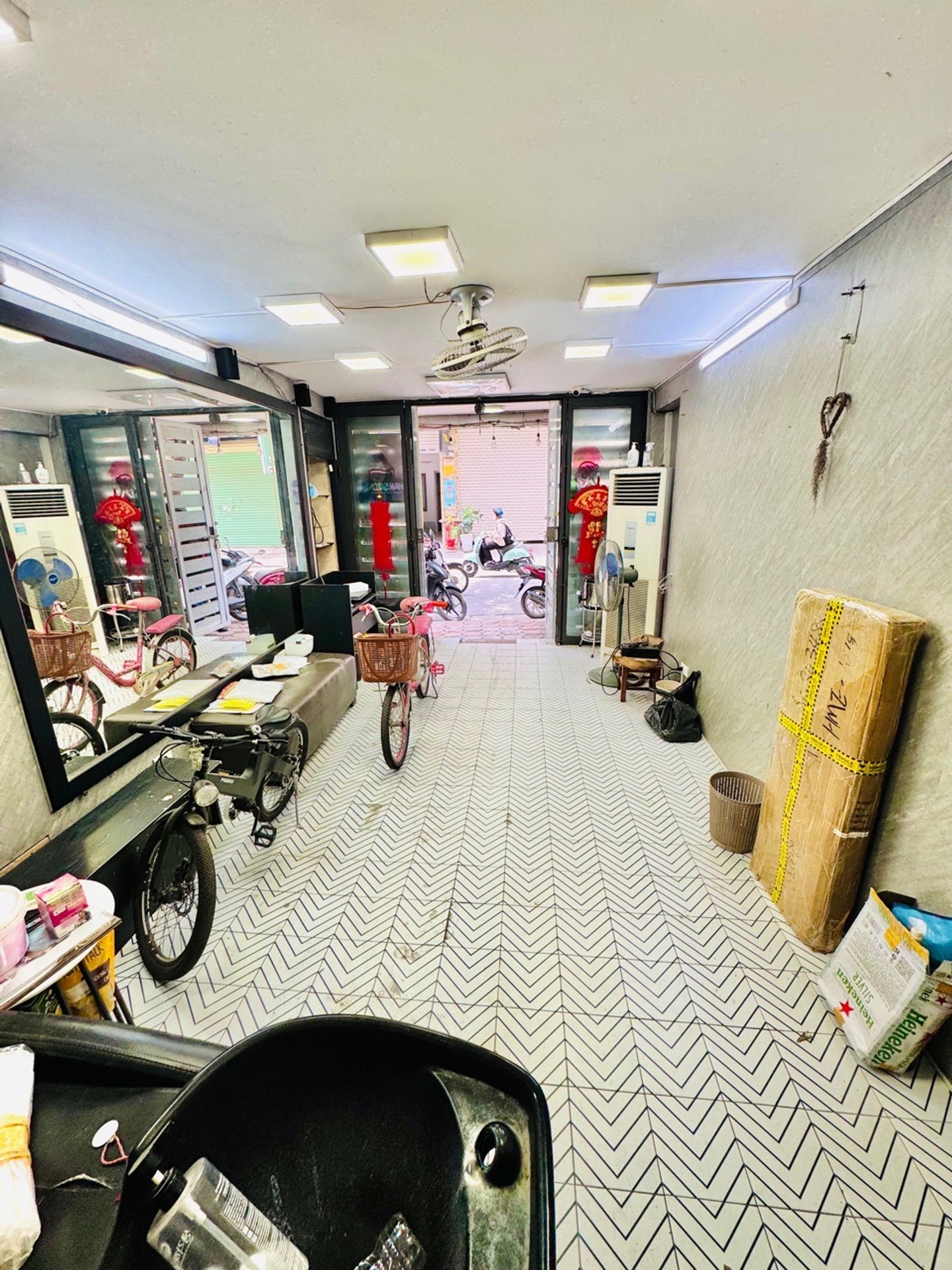 Bán nhà Chùa Quỳnh - diện tích 24m2 5 tầng - Mặt phố ô tô tránh - giá 13 tỷ