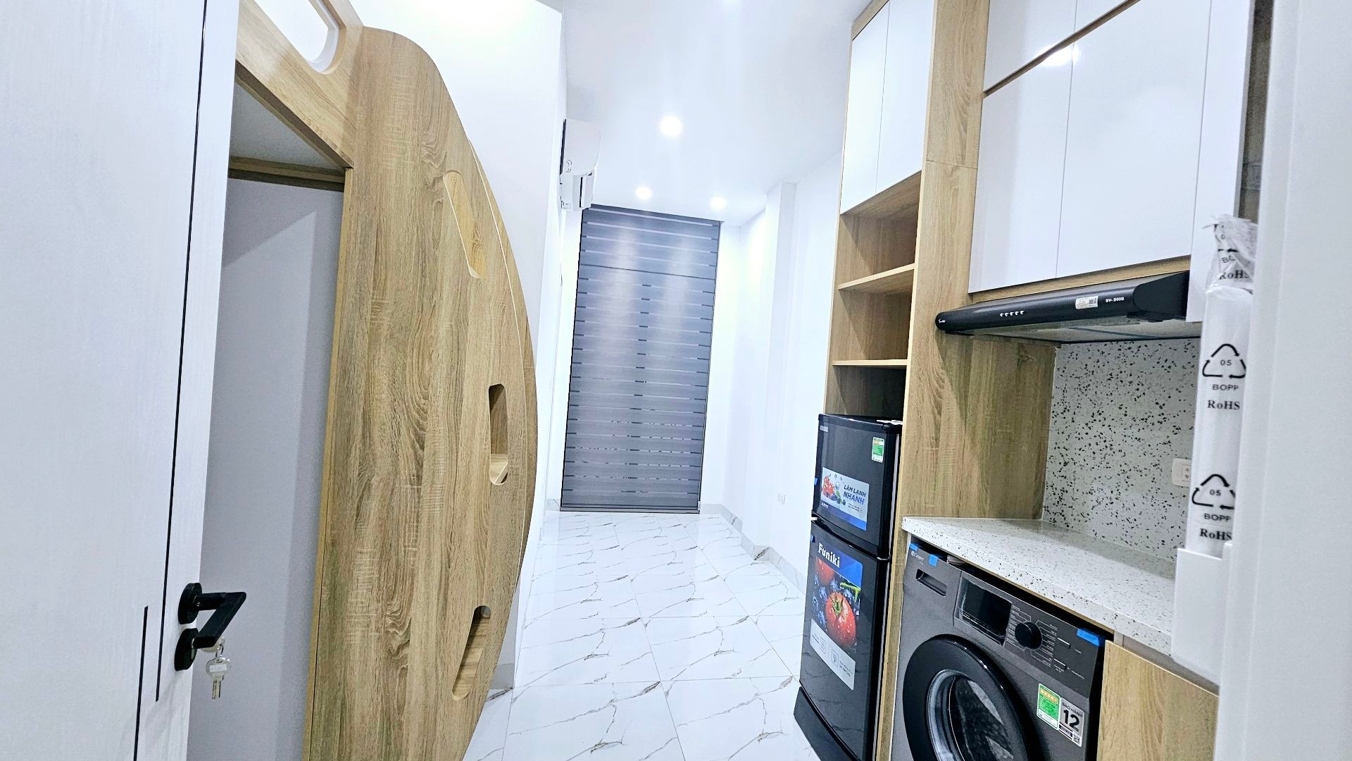 Bán nhà Kim Ngưu - diện tích 64m2 6 tầng - Thang máy - giá 20 tỷ