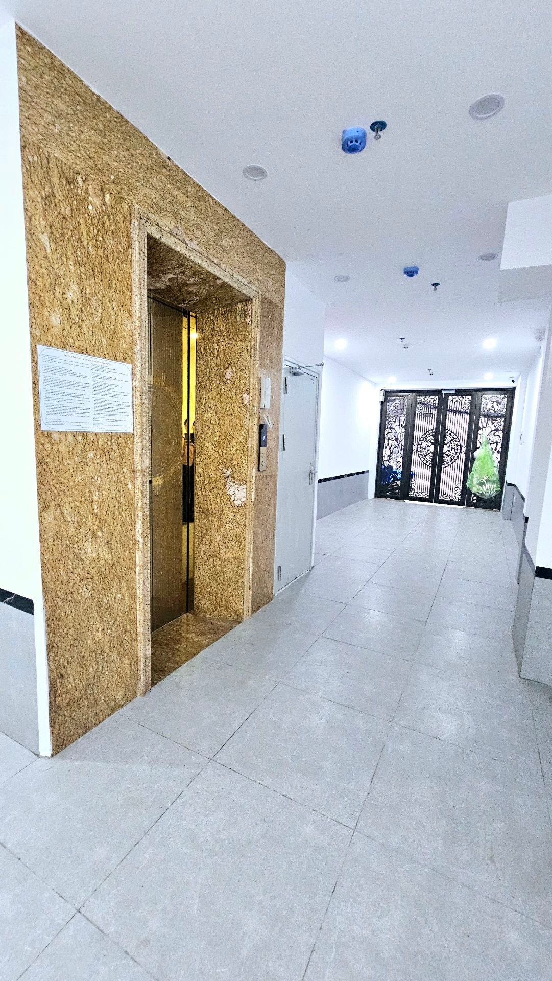 Bán nhà Kim Ngưu - diện tích 64m2 6 tầng - Thang máy - giá 20 tỷ