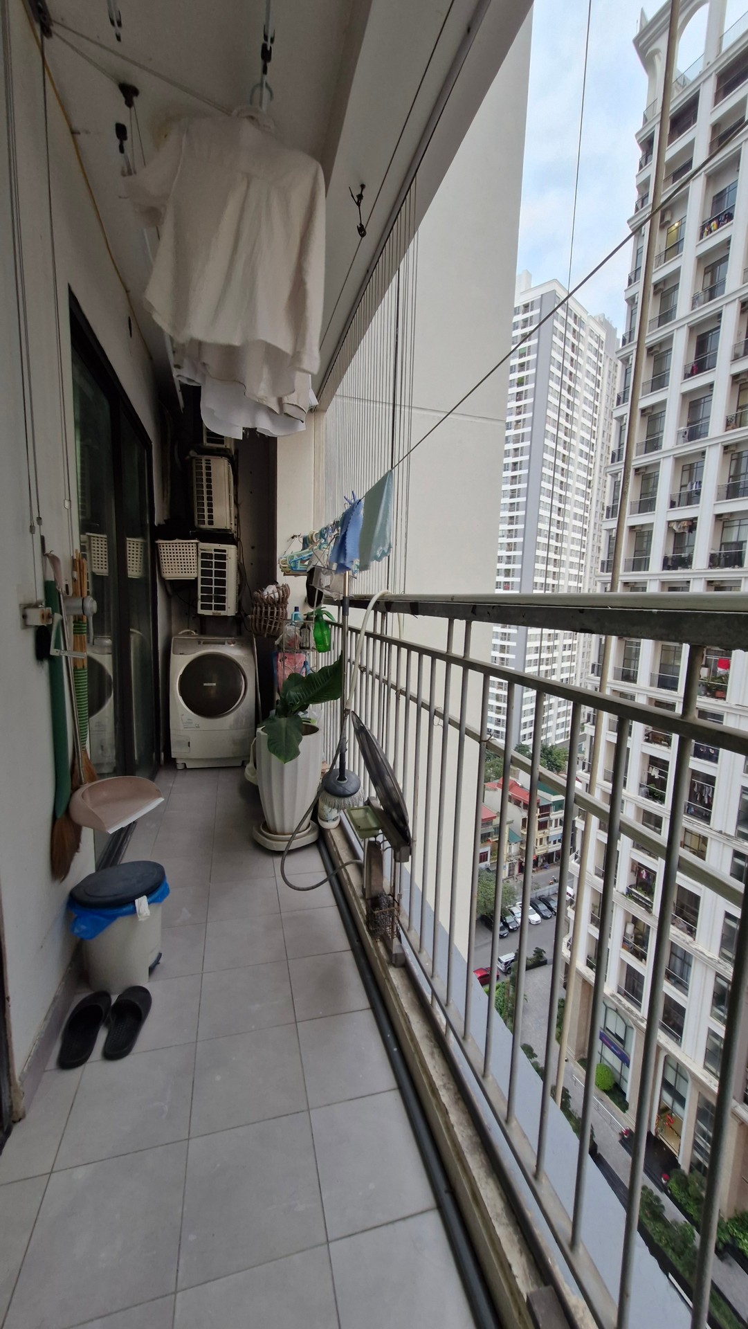 Bán nhà Lĩnh Nam - diện tích 101m2 1 tầng - Chung cư lô góc - giá 8,98 tỷ