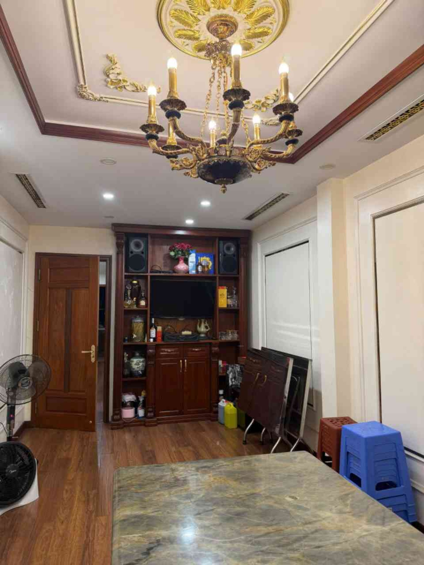 Bán nhà Khâm Thiên - diện tích 55m2 6 tầng - Mặt phố trung tâm Đống Đa - giá 37 tỷ