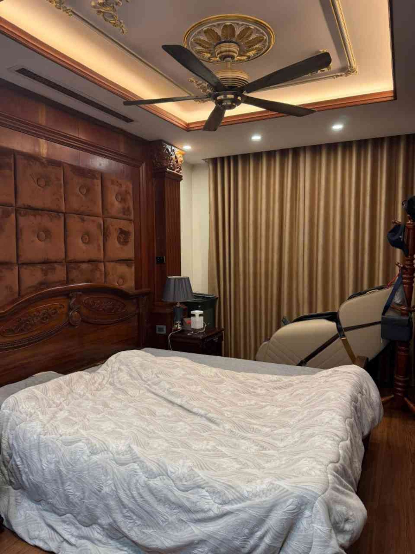 Bán nhà Khâm Thiên - diện tích 55m2 6 tầng - Mặt phố trung tâm Đống Đa - giá 37 tỷ