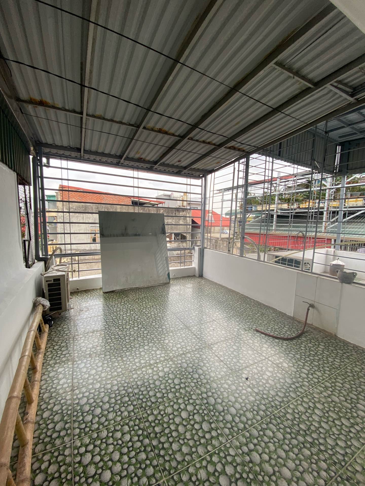 Bán nhà Đông Thiên - diện tích 30m2 5 tầng - Ngõ nông gần phố - giá 7,6 tỷ
