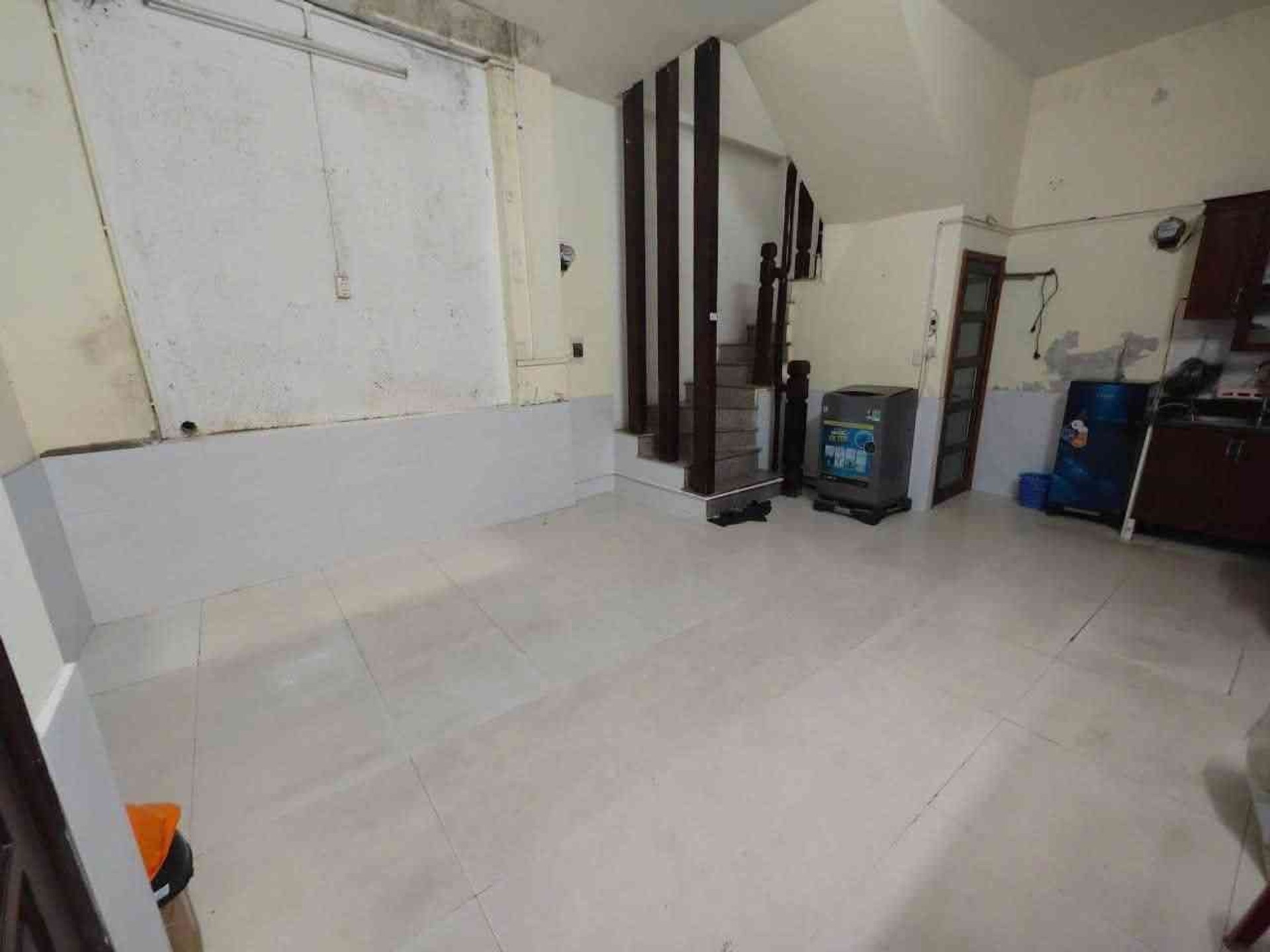 Bán nhà Nguyễn Trãi - diện tích 39m2 5 tầng - Nhà đẹp, sát đường 2.5 đang mở - giá 10,5 tỷ