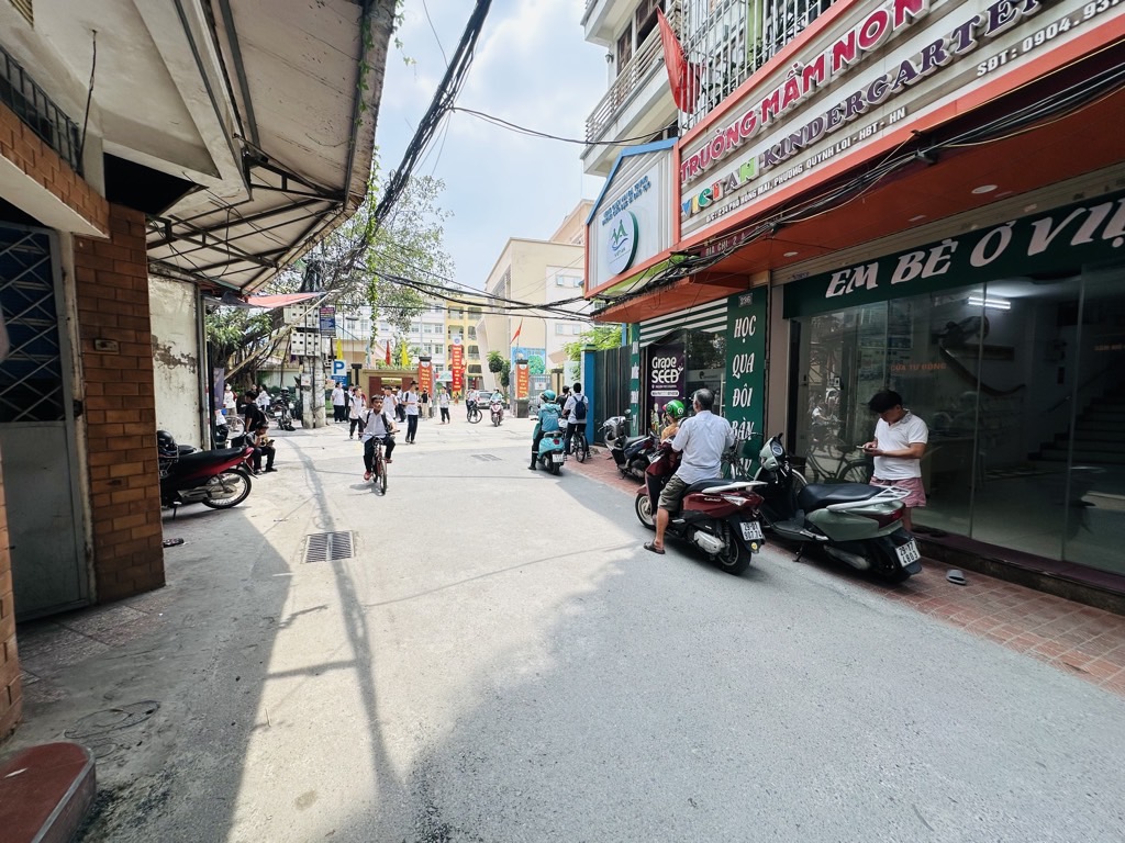 Bán nhà Hồng Mai - diện tích 31m2 3 tầng - MẶT PHỐ KINH DOANH - giá 11 tỷ