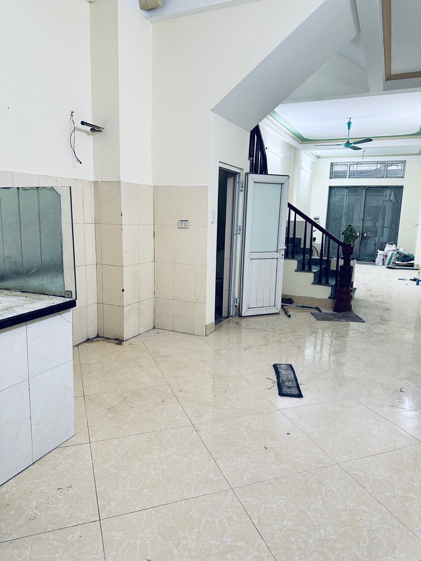 Bán nhà Lê Trọng Tấn - diện tích 59m2 2 tầng - Lô góc, gần ô tô - giá 4 tỷ