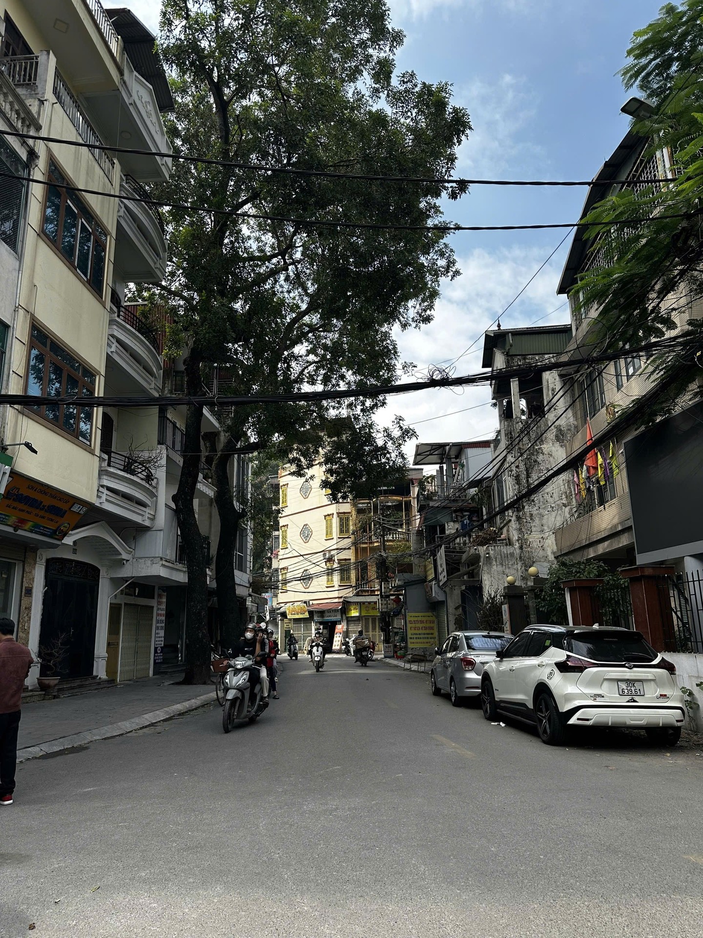 Bán nhà Hồng Mai - diện tích 86m2 4 tầng - Lô góc 2 mặt thoáng - giá 43 tỷ