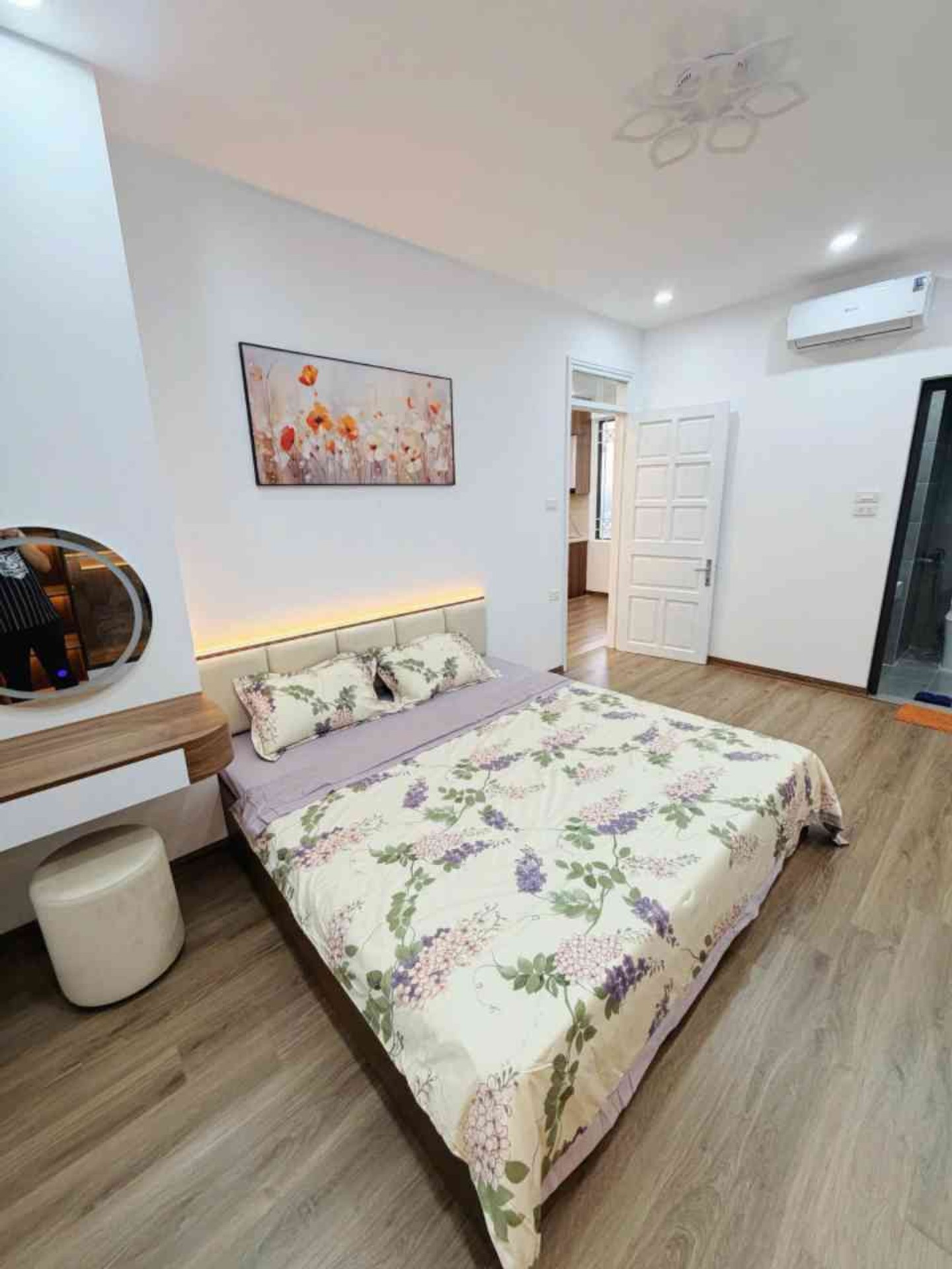 Bán nhà Vĩnh Hoàng - diện tích 60m2 13 tầng - Ô tô đỗ chân tòa nhà - giá 4,8 tỷ
