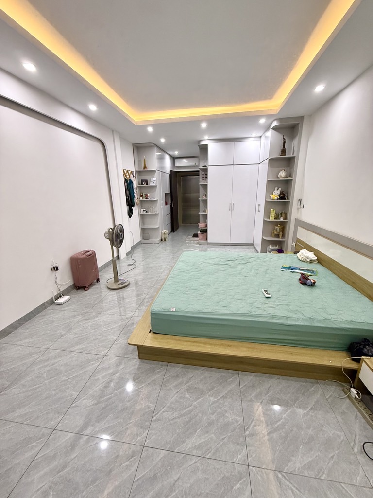 Bán nhà Định Công - diện tích 52m2 6 tầng - Ô TÔ ĐỖ CỬA - giá 15,5 tỷ