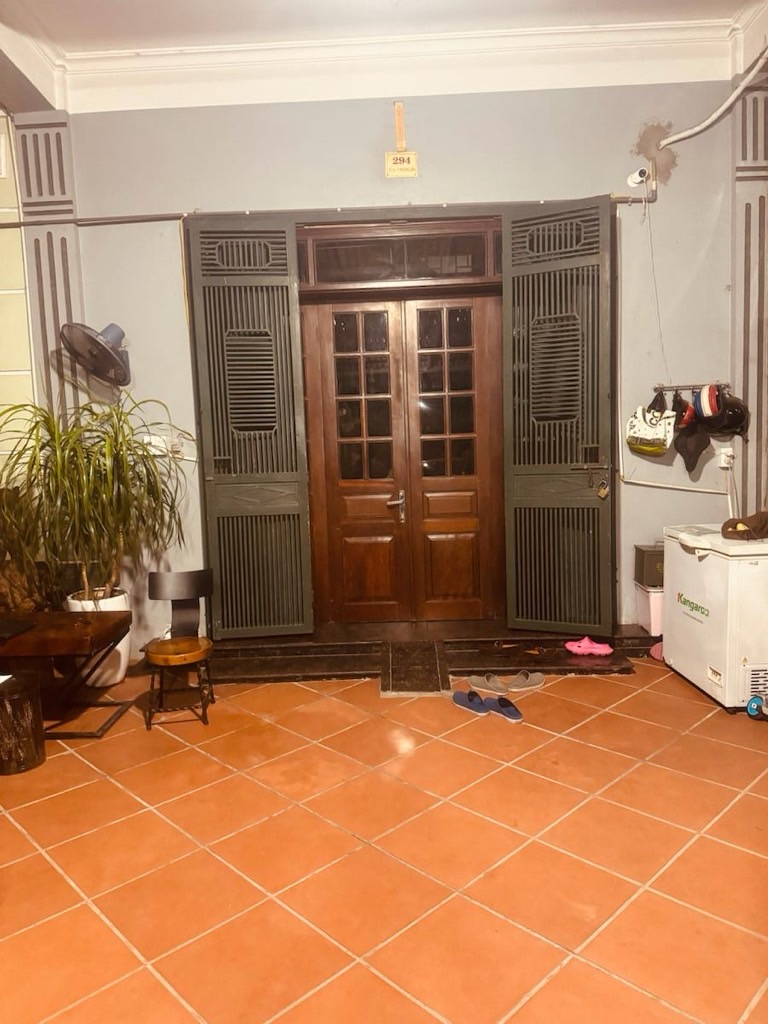 Bán nhà Hồ Ba Mâu - diện tích 99m2 4 tầng - Mặt phố lô góc - giá 33 tỷ