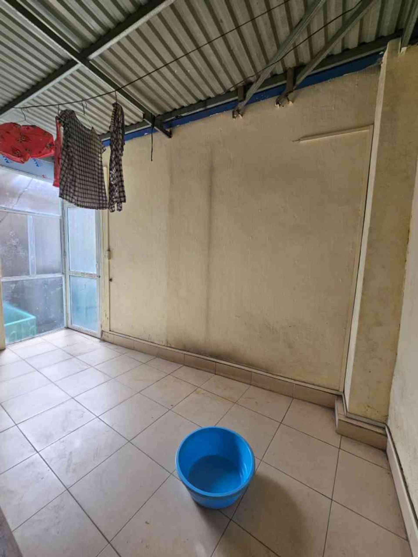 Bán nhà Hoàng Mai - diện tích 20m2 3 tầng - ô tô đỗ cửa - giá 4,8 tỷ