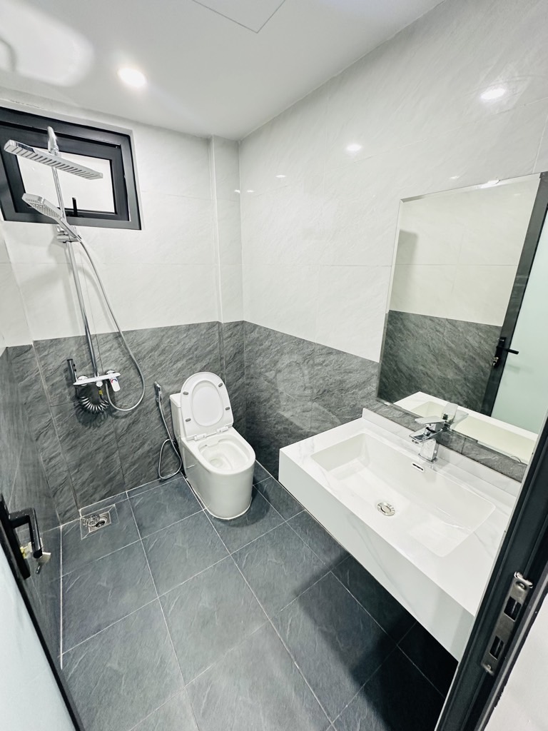 Bán nhà Ngõ Thổ Quan - diện tích 50m2 7 tầng - Gara ô tô, thang máy - giá 25 tỷ