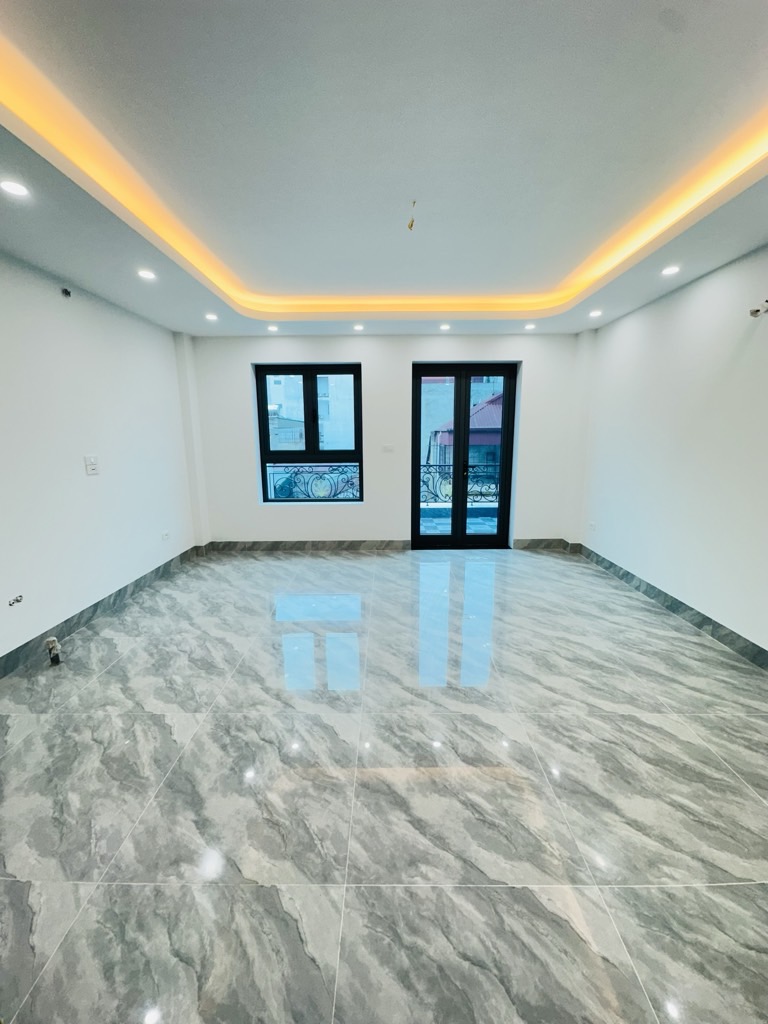 Bán nhà Ngõ Thổ Quan - diện tích 50m2 7 tầng - Gara ô tô, thang máy - giá 25 tỷ