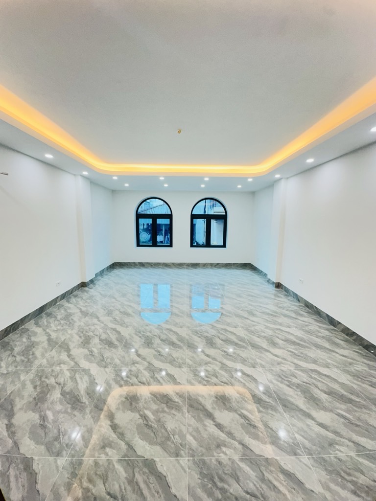 Bán nhà Ngõ Thổ Quan - diện tích 50m2 7 tầng - Gara ô tô, thang máy - giá 25 tỷ