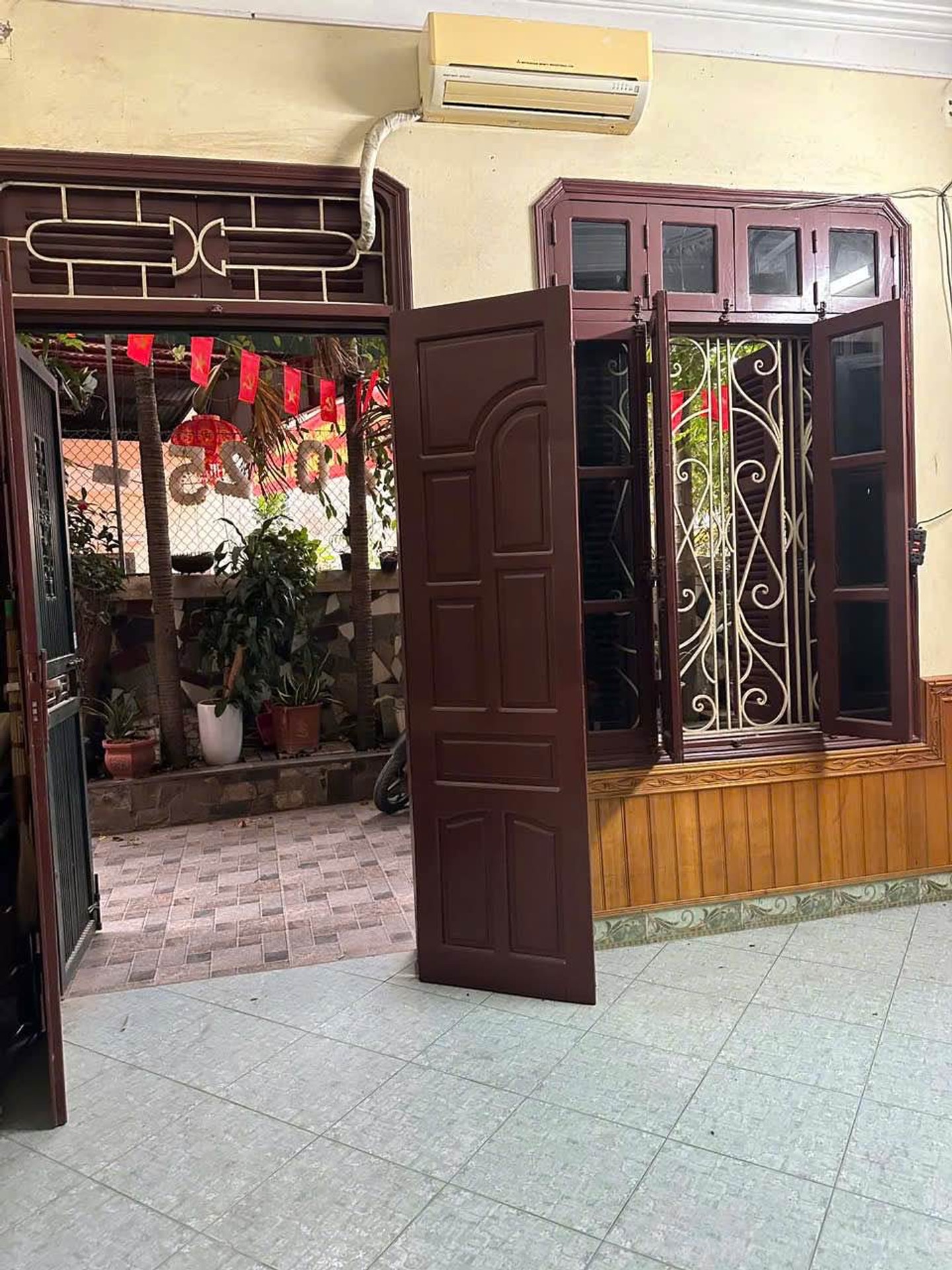 Bán nhà Giải Phóng - diện tích 41m2 4 tầng - Ngõ rộng thoáng - giá 8,2 tỷ
