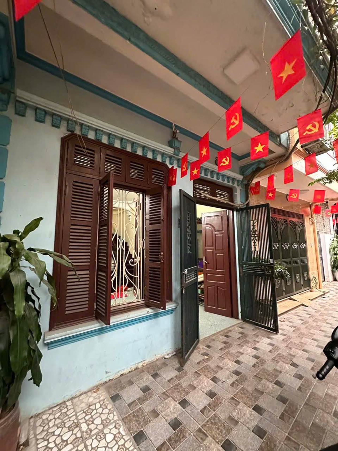 Bán nhà Giải Phóng - diện tích 41m2 4 tầng - Ngõ rộng thoáng - giá 8,2 tỷ
