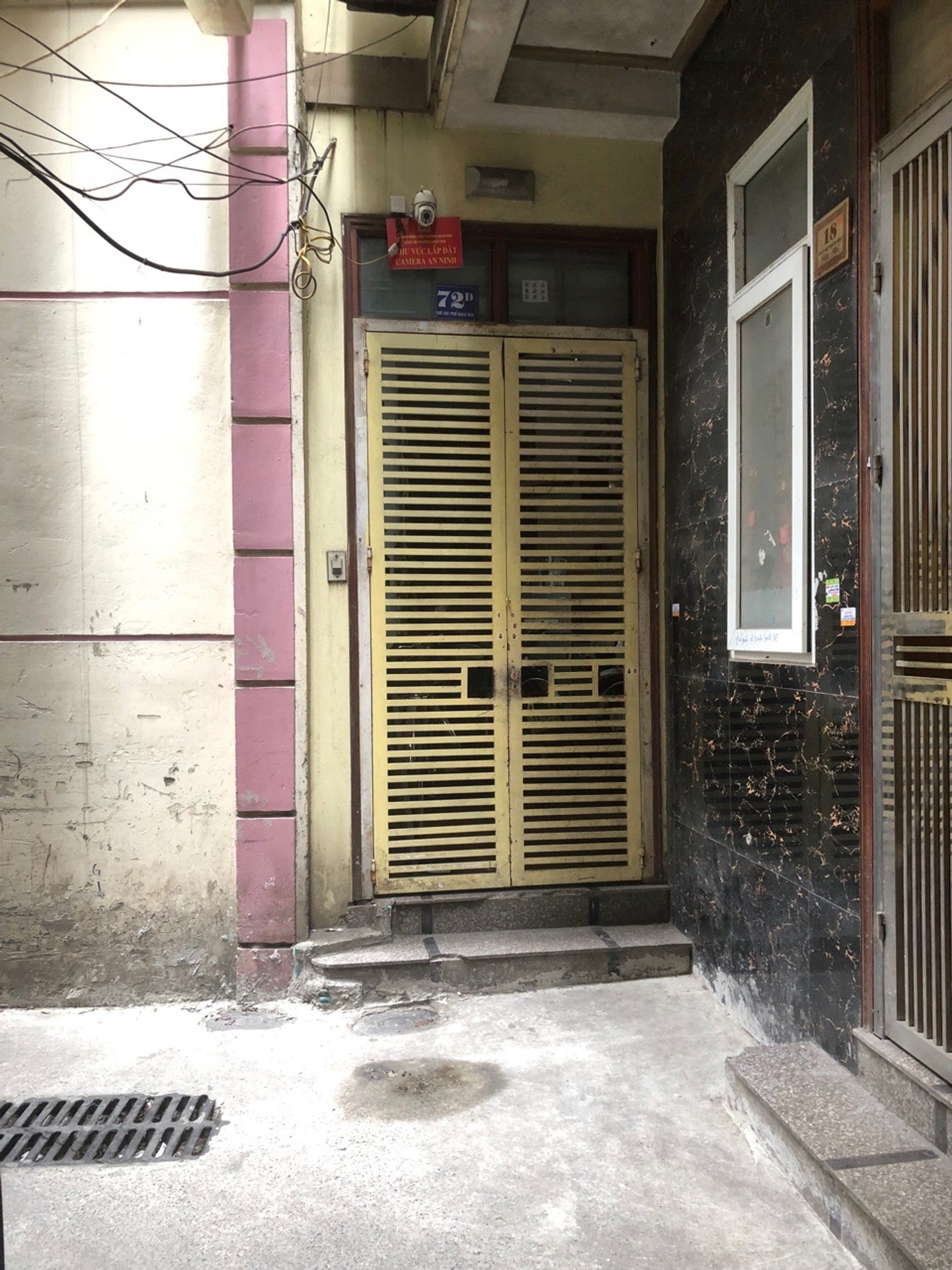 Bán nhà Bạch Mai - diện tích 42m2 5 tầng - Ô tô tránh - giá 10,6 tỷ