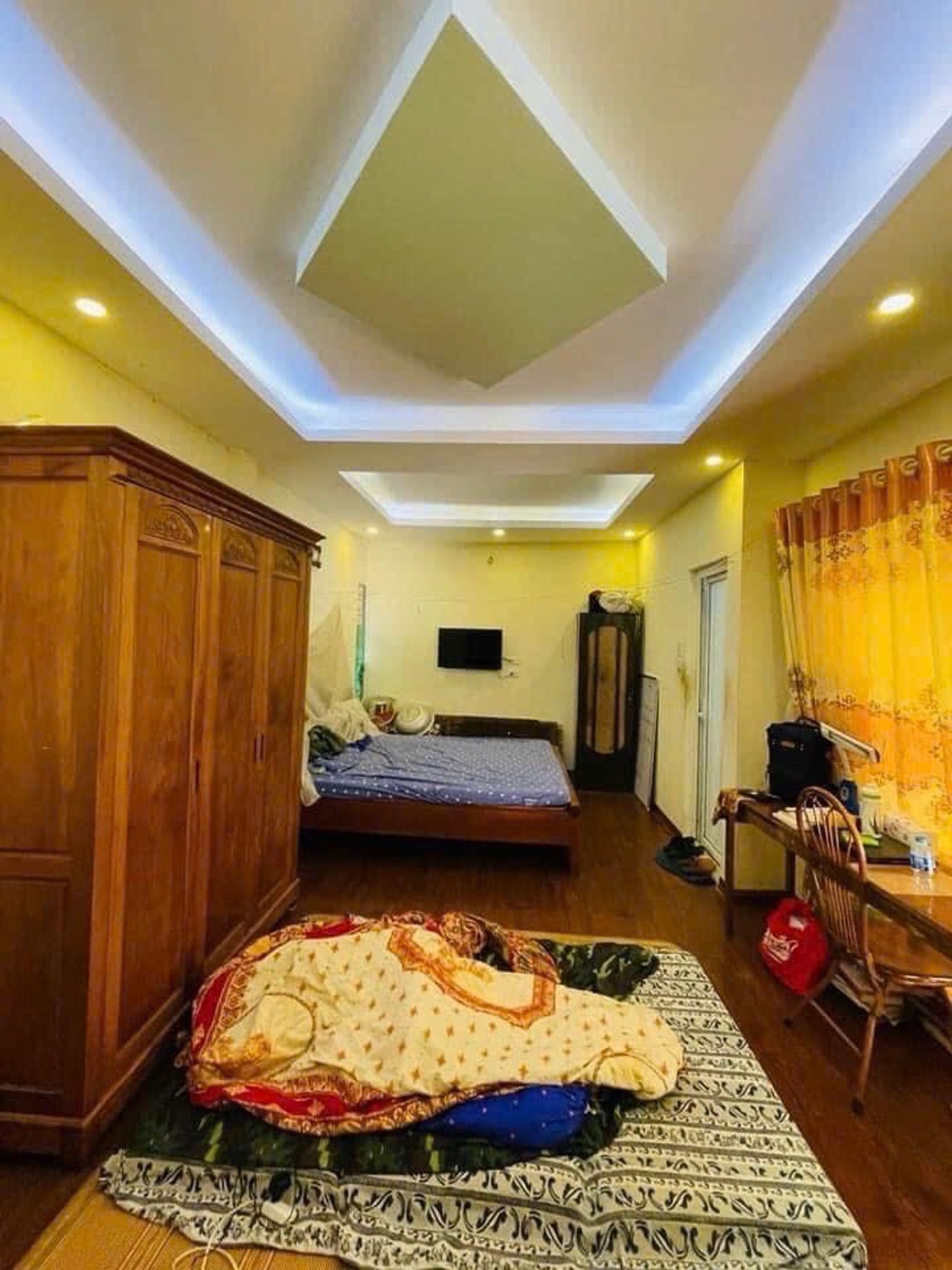 Bán nhà Bạch Mai - diện tích 42m2 5 tầng - Ô tô tránh - giá 10,6 tỷ