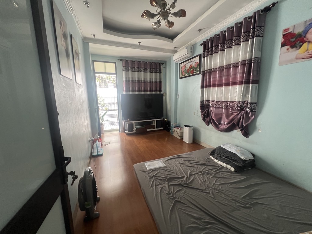 Bán nhà Hoàng Mai - diện tích 39m2 5 tầng - Nhà lô góc, mặt ngõ thông kinh doanh - giá 12 tỷ